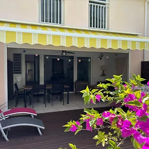 Ti Kaz Saint-Francois (Grande-Terre)